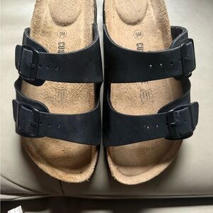 Cushionaire Charcoal Gray Sandals 9